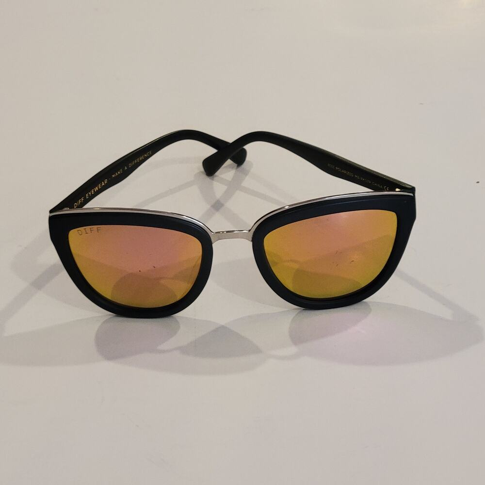 Diff Eyewear Cateye Rose Pink Polarized Mirrored Sunglasses MB-PK07P.